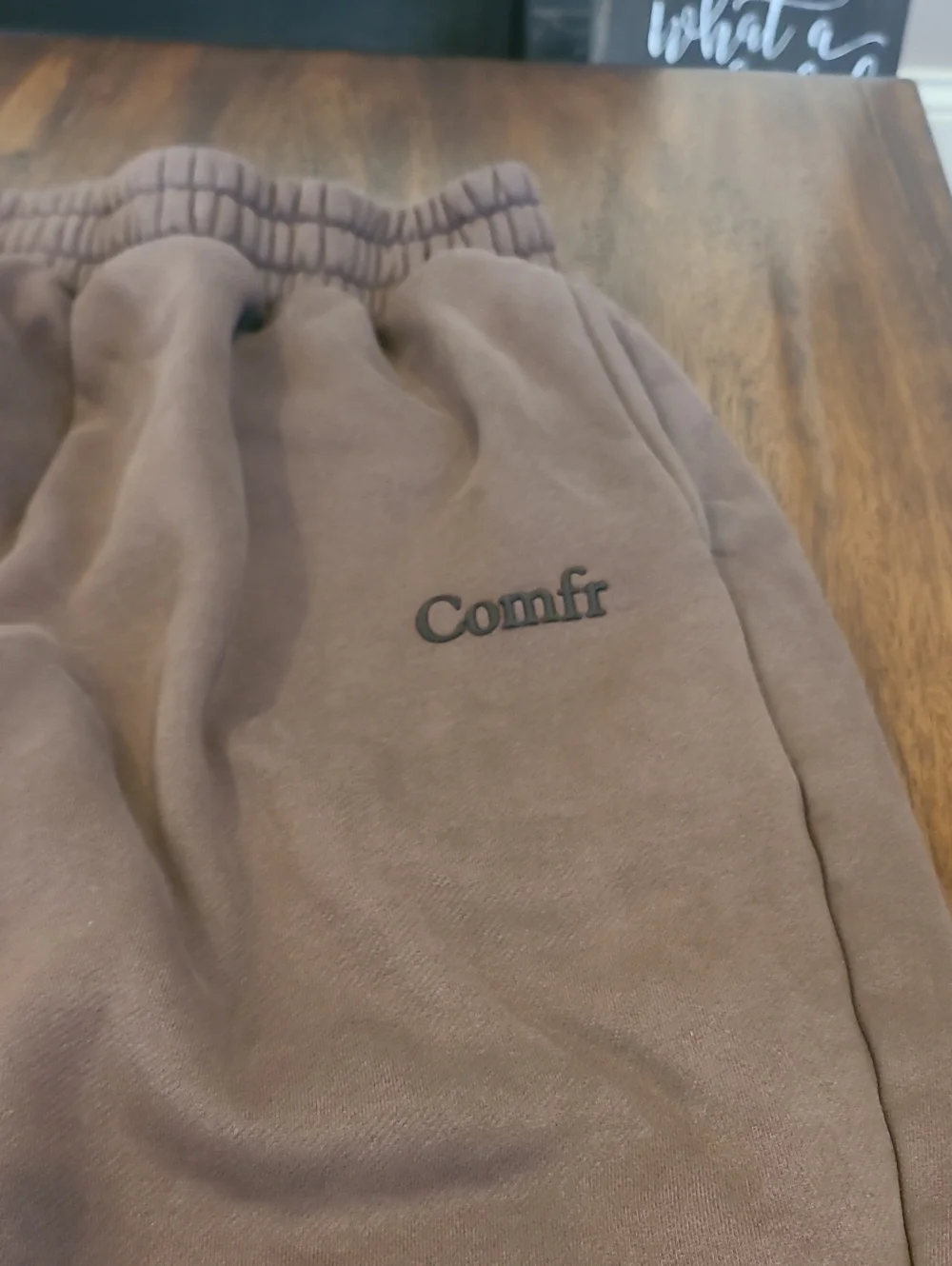 Comfrt Signature Sweatpants — Bark Brown — Size Small